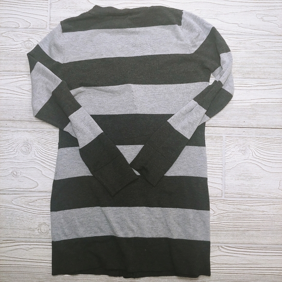 Sweet Romeo Cardigan - Picture 4 of 4